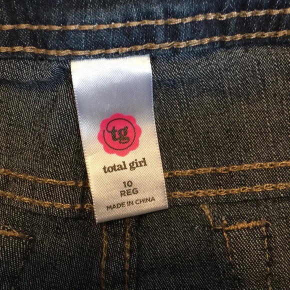 Bermuda Jean Shorts - Picture 2 of 3